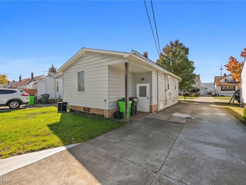 1531 Woodhurst Avenue , Mayfield Heights, OH 44124 Photo 27
