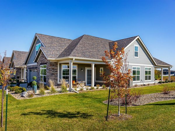1001 NW Creekside Drive , Waukee, IA 50263