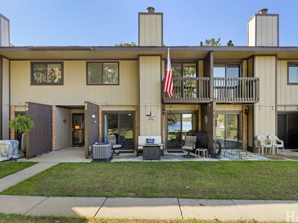 83 Woodhills Bay Road, Unit 83, Fox Lake, IL 60020