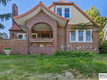 6530 N 31st Avenue, Omaha, NE 68112