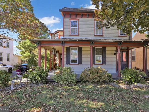 975 GRAVEL PIKE , PALM, PA 18070