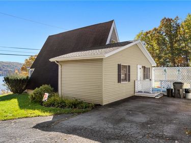 6422 E Bluff Drive, Penn Yan, NY 14527