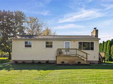 476 Ontario Drive , Ontario, NY 14519