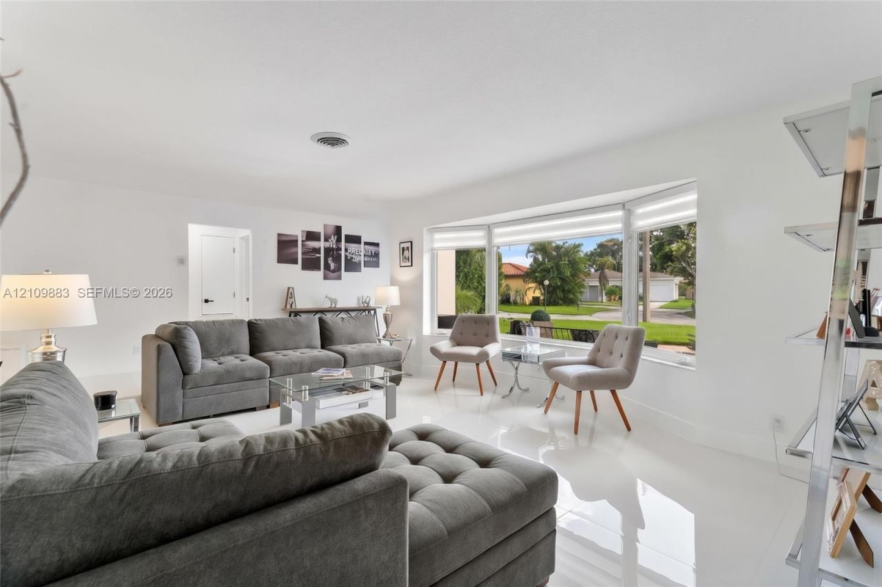 Hash Docks 751 SW 54th Ave , Margate, FL 33068 | MLS ID A12109883 - The Keyes Company