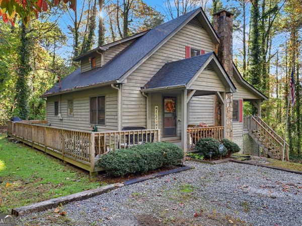 152 Applewood Drive, Tiger, GA 30576