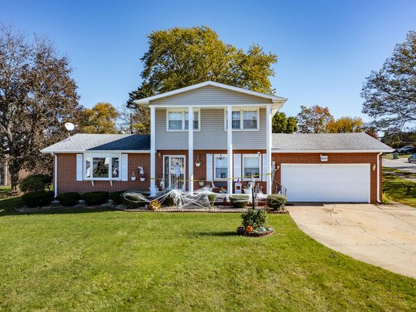 605 E 78th Place , Merrillville, IN 46410