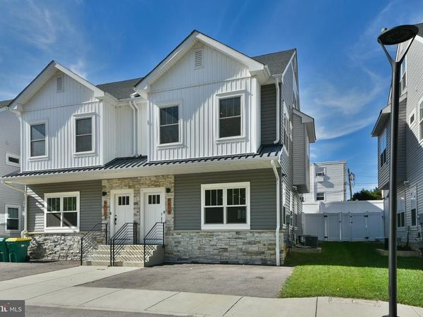 9514 GOLFVIEW LANE, PHILADELPHIA, PA 19114