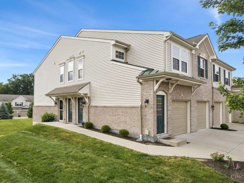 4528 Saddlecloth Court, Unit 22-30, Batavia, OH 45103 Photo 2