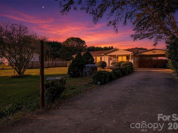 3640 Glacier Run, Claremont, NC 28610