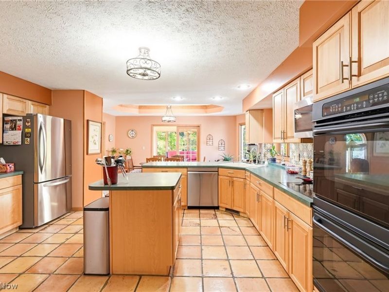 10124 Jamestown Drive, North Royalton, OH 44133 Photo 13