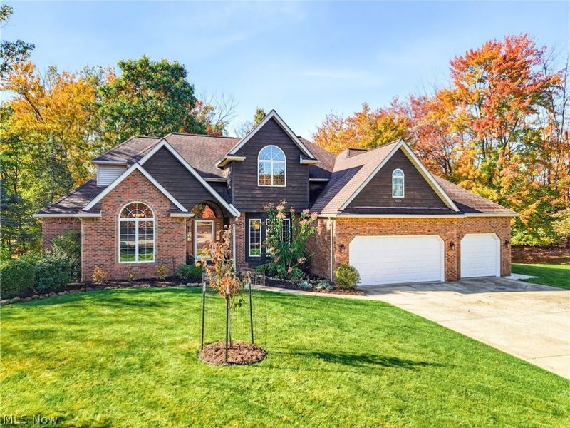 10124 Jamestown Drive, North Royalton, OH 44133 Photo 2