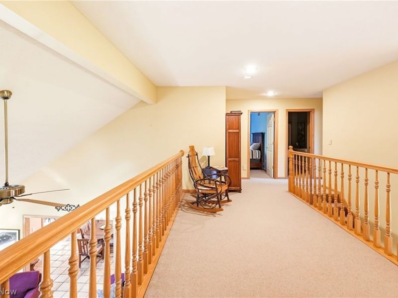 10124 Jamestown Drive, North Royalton, OH 44133 Photo 4