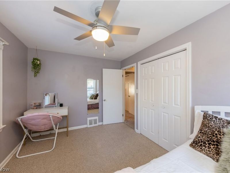 1746 Hawthorne Drive , Mayfield Heights, OH 44124 Photo 13