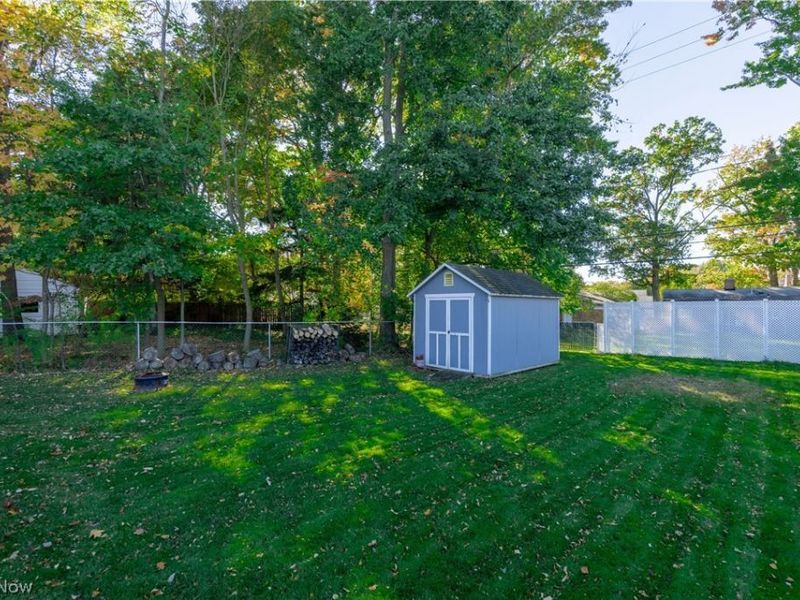 1746 Hawthorne Drive , Mayfield Heights, OH 44124 Photo 30