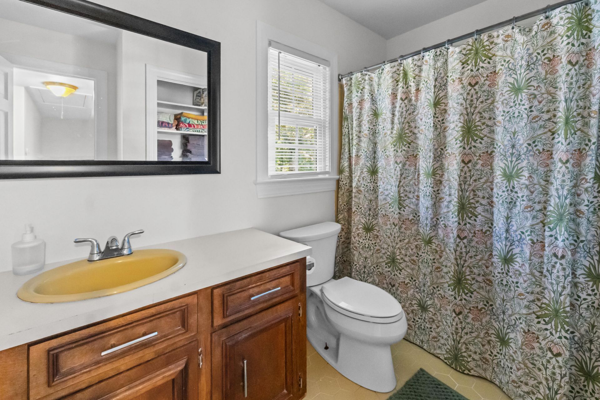 731 Milldenhall Road Photo 23