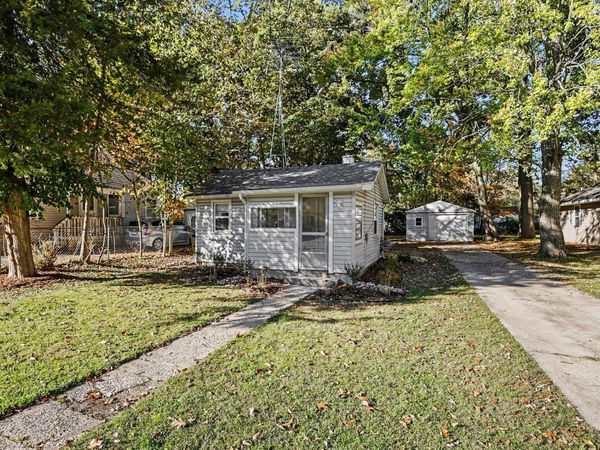 2320 Hazel Avenue, Kalamazoo, MI 49008
