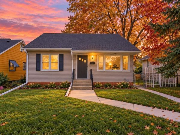 1446 Dale Street N, Saint Paul, MN 55117
