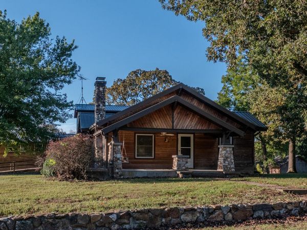 3306 S 25th Road , Humansville, MO 65674