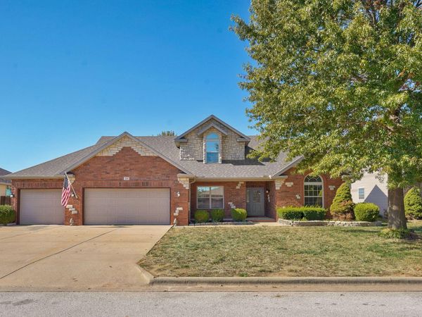 229 N Tierra Drive , Republic, MO 65738