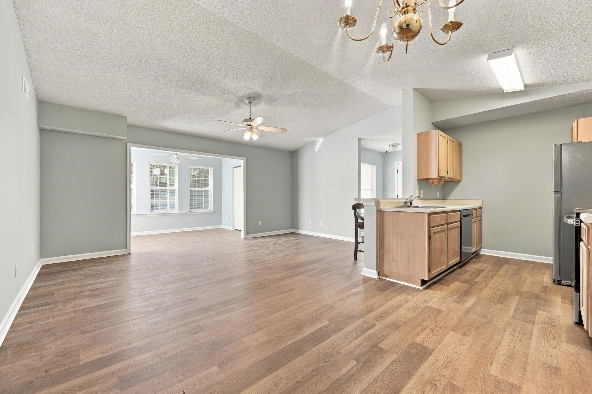 8566 Hopkins Circle  Photo 18