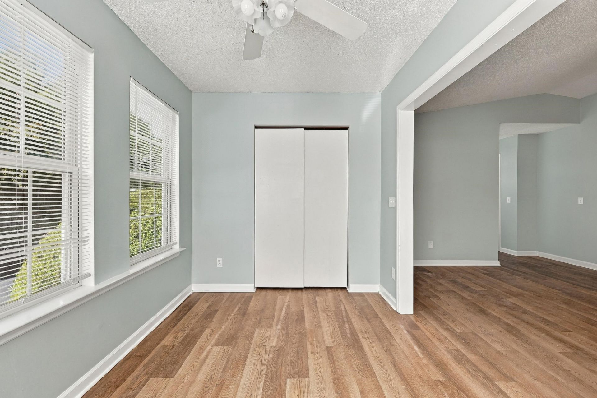 8566 Hopkins Circle  Photo 9
