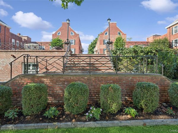 1815 Palmer Avenue, Unit AA, Larchmont, NY 10538