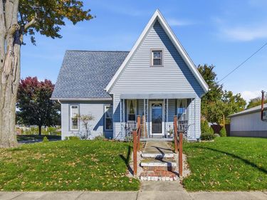 601 E Bucyrus St, Crestline, OH 44827