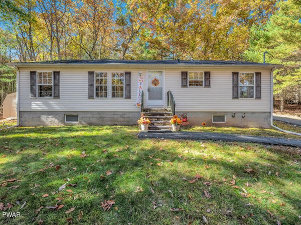 297 Tinkwig Drive , Hawley, PA 18428