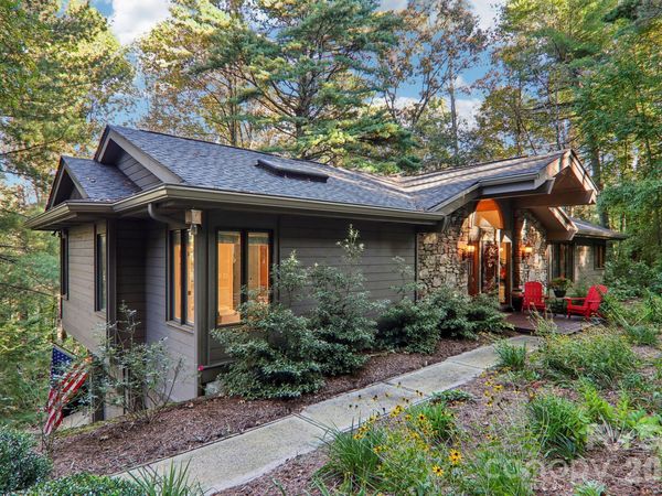 212 Pheasant Run , Hendersonville, NC 28739