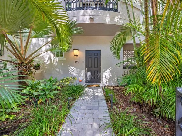 261 Navarre Ave , Unit A-3, Coral Gables, FL 33134