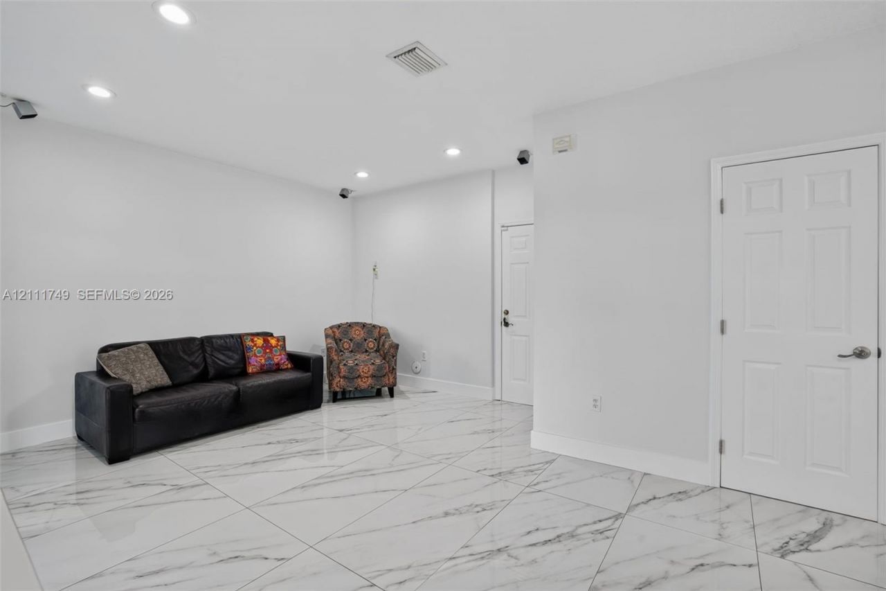 14423 SW 28th St , Miami, FL 33175 Photo