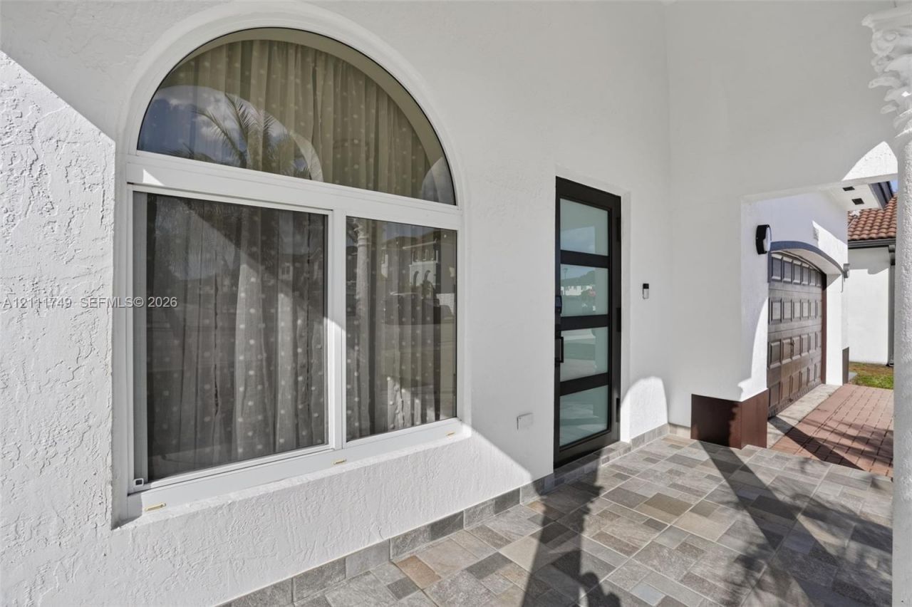14423 SW 28th St , Miami, FL 33175 Photo