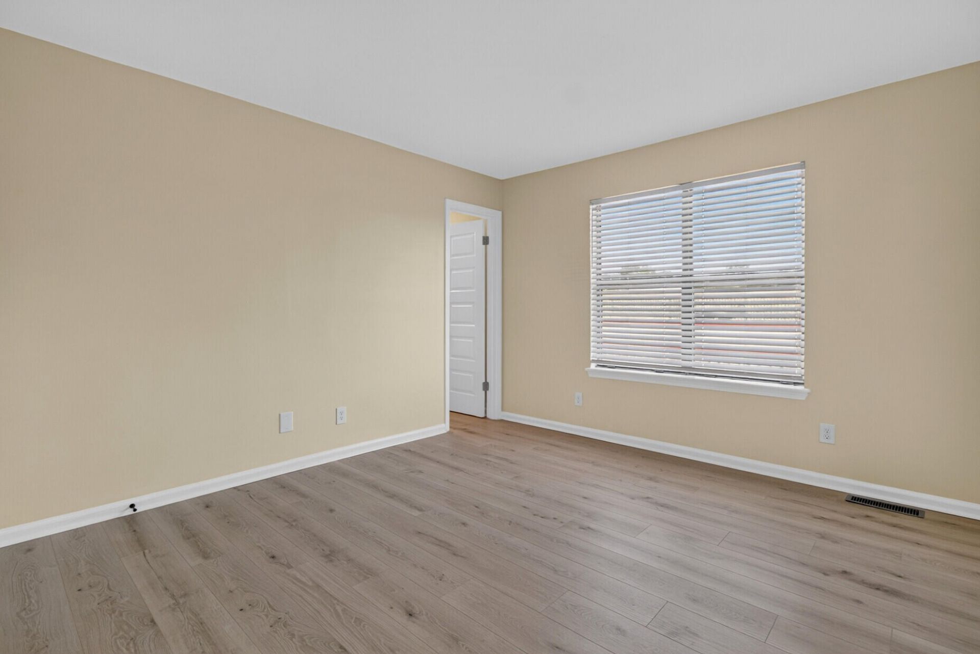 260 Pine Shadow Drive Photo 14