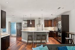 182 E Bay Street photo 4