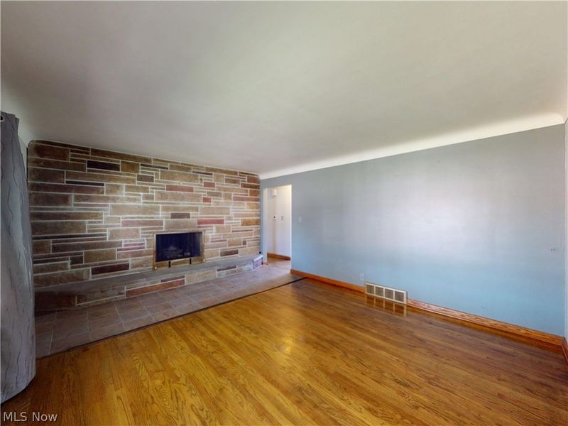 66 Thorlone Avenue , Akron, OH 44312 Photo 7