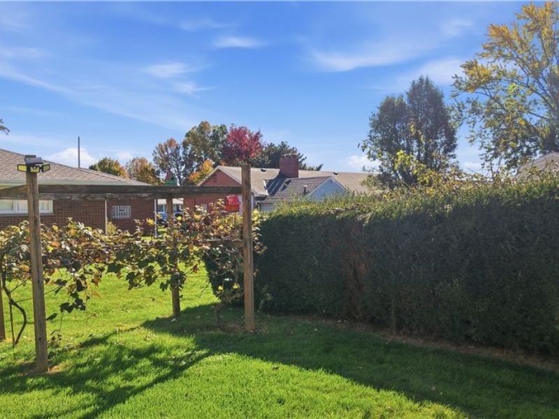 19 Homestead Place, Campbell, OH 44405 Photo 6