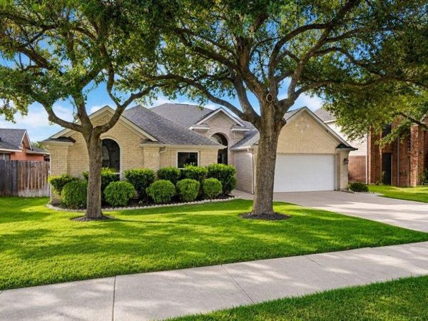 911 Indian Run DR , Pflugerville, TX 78660