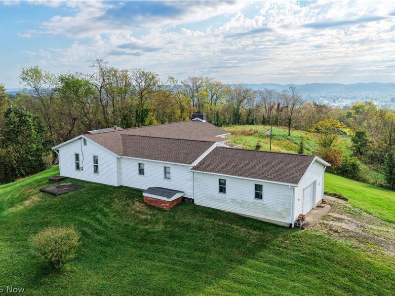 1706 Calder Ridge Road , Belpre, OH 45714 Photo 11