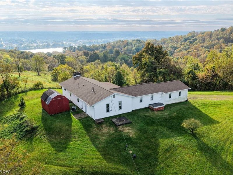 1706 Calder Ridge Road , Belpre, OH 45714 Photo 4