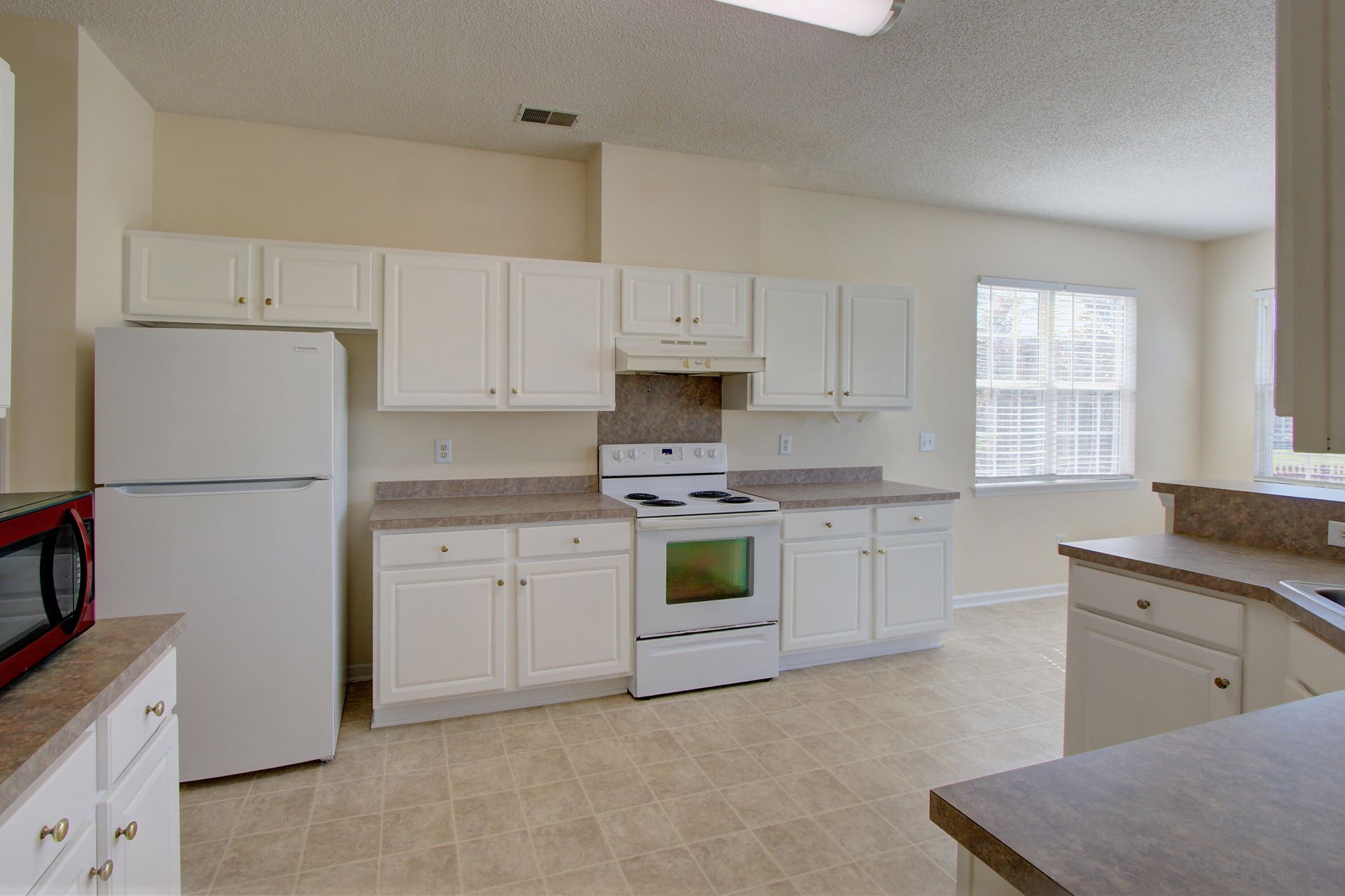 533 Tribeca Drive Photo 8
