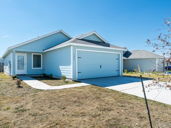 125 Cattle Queen RD , Jarrell, TX 76537