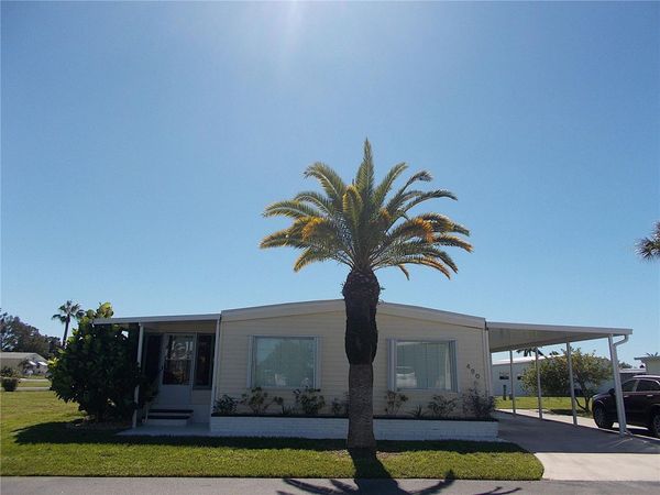 490 ASHWOOD DRIVE , VENICE, FL 34285