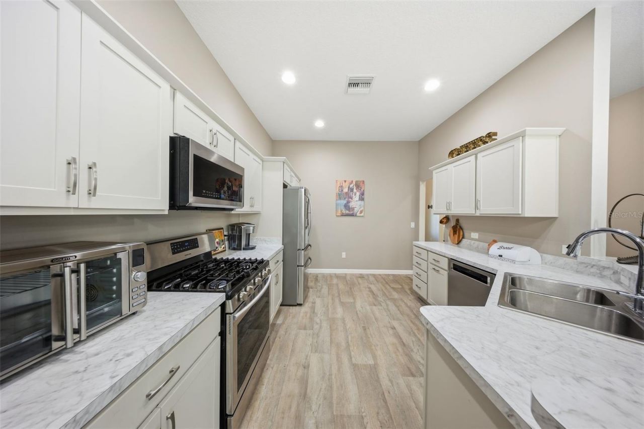 1940 Dempsey Lane , The Villages, FL 32163 Photo