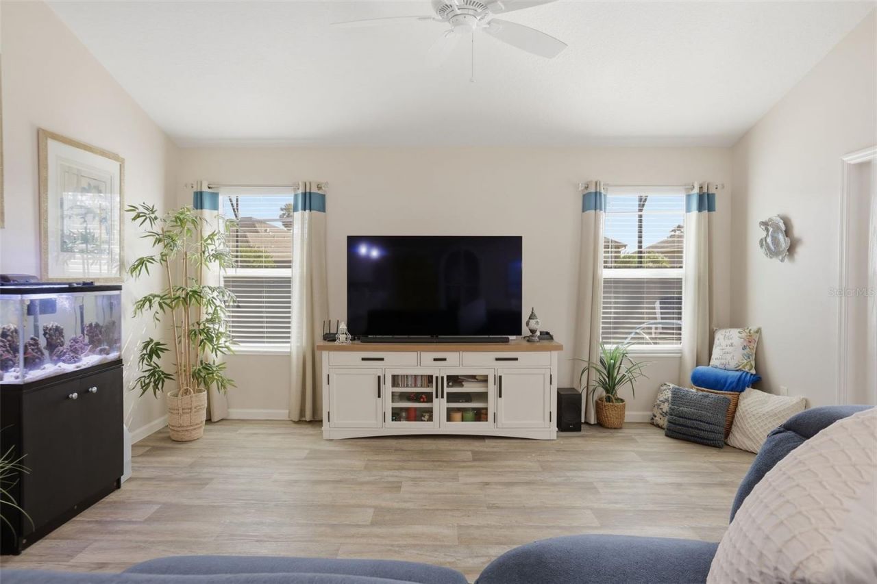 1940 Dempsey Lane , The Villages, FL 32163 Photo