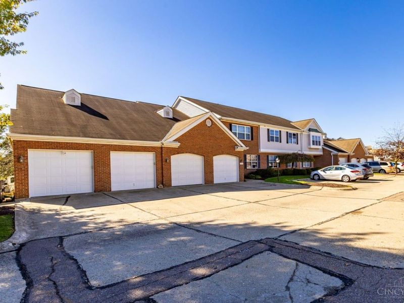 6545 Chesapeake, Unit 287, Cincinnati, OH 45248 Photo 4