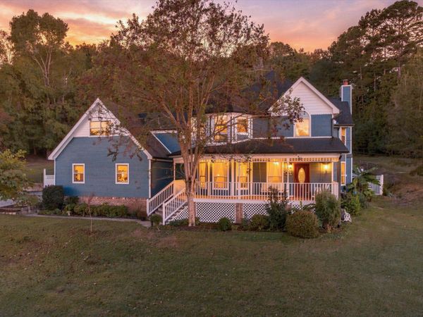 11005 N Harbor Road, Soddy Daisy, TN 37379