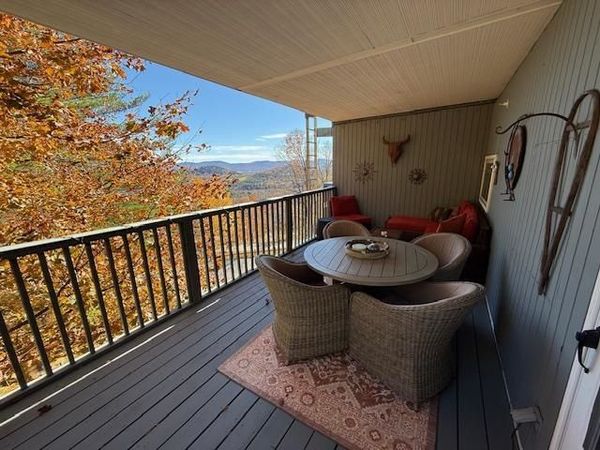 355 Summit Road, Unit 5, Warren, VT 05674