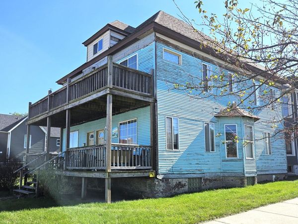 128 Green Street , Michigan City, IN 46360