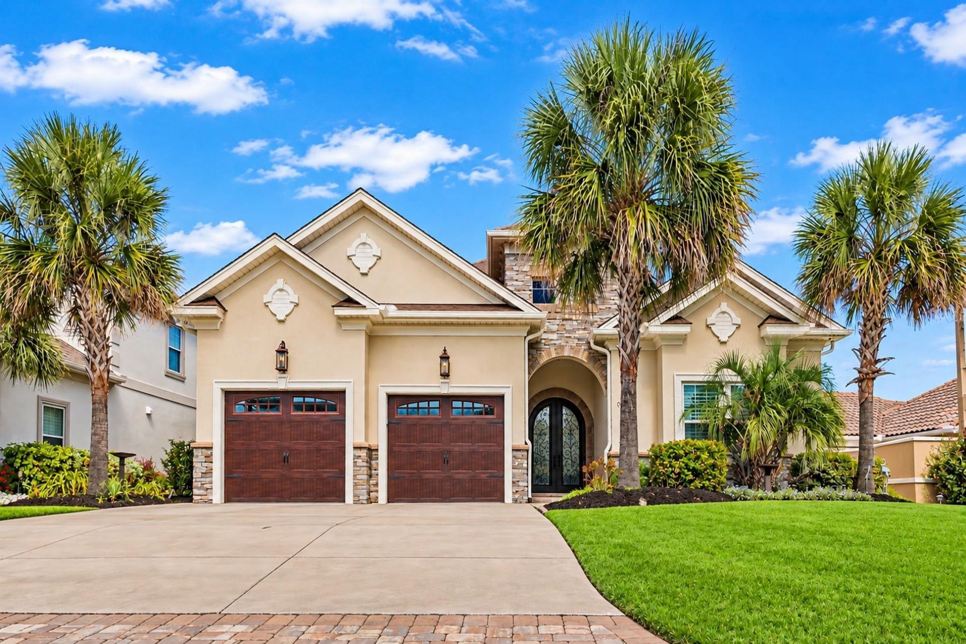 930 Bluffview Dr.  Photo 4