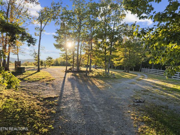 1478 Mawila Ridge Rd, Crossville, TN 38555
